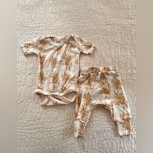 Kate Quinn bodysuit and pants set